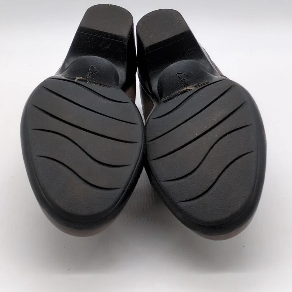 Clarks Boots Womens Gray‎ 8 Leather Ankle Bootie Shoes Side Zip Stretch 67785